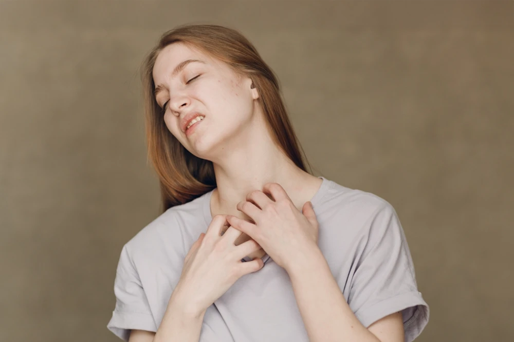 Uyuz Hastalığı Nedir, Nasıl Bulaşır, Nasıl Tedavi Edilir?